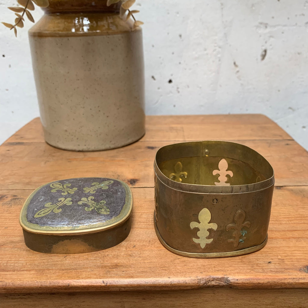 Vintage French Fleur-de-lis brass pot pourri / trinket box