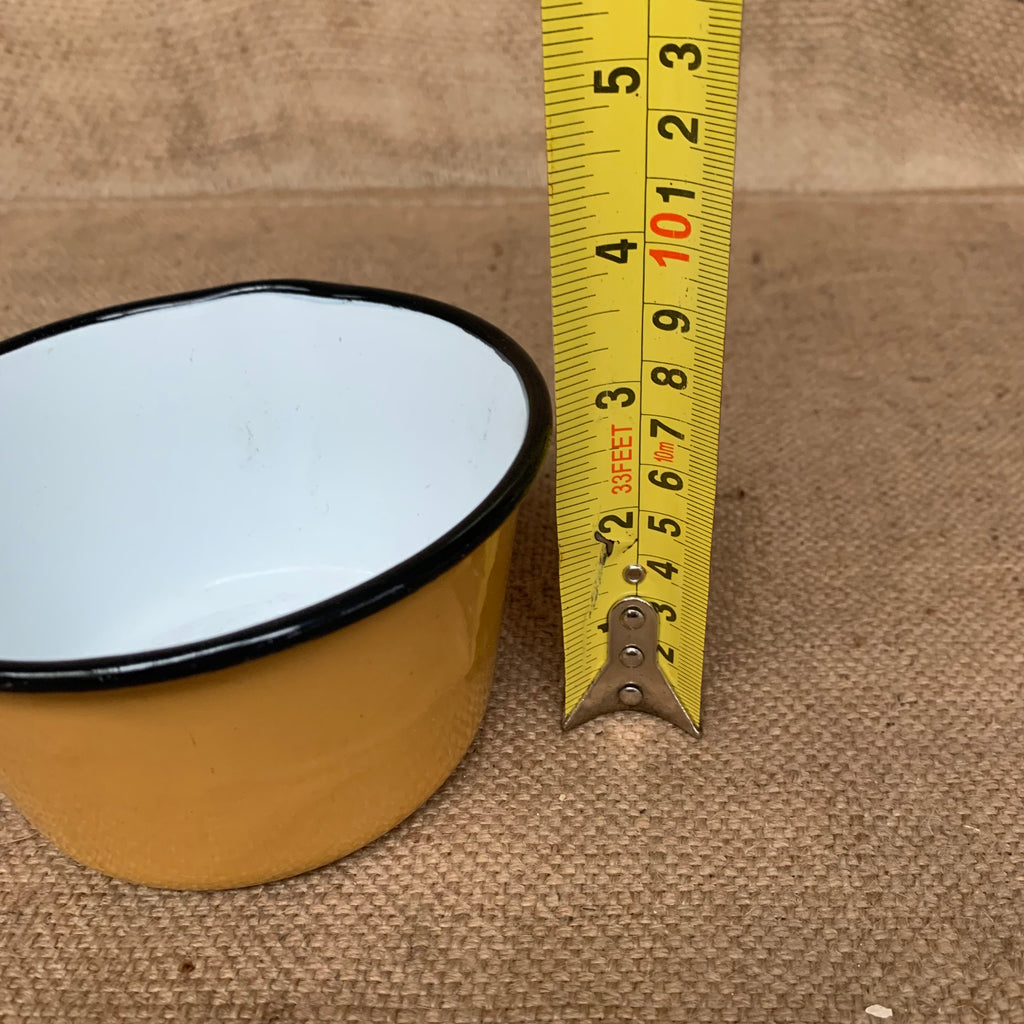 Enamel Pan With Lip - Milk Pan - Vintage