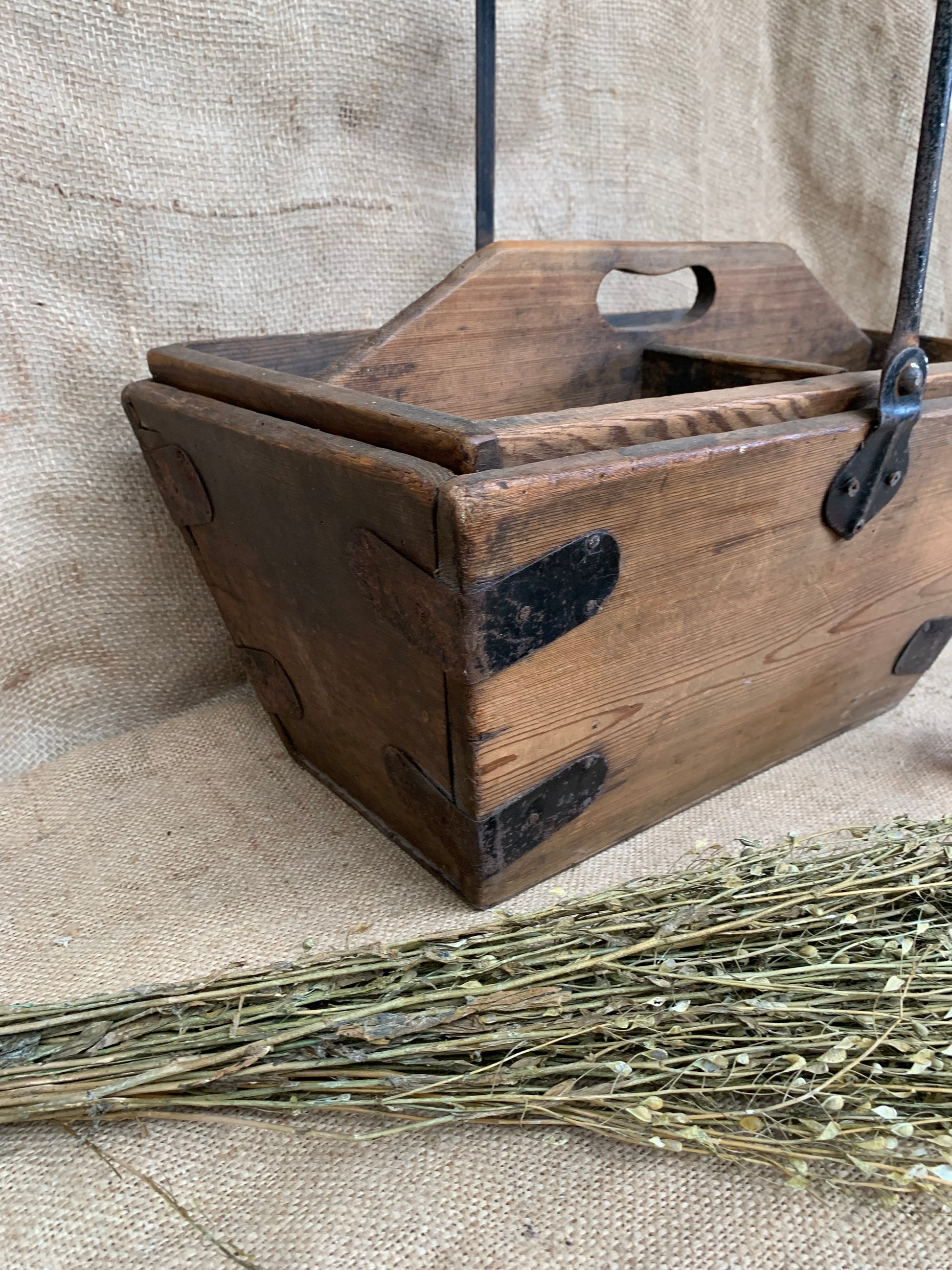 Victorian Pine Housemaid's Box, with a compartmented lift-out tray