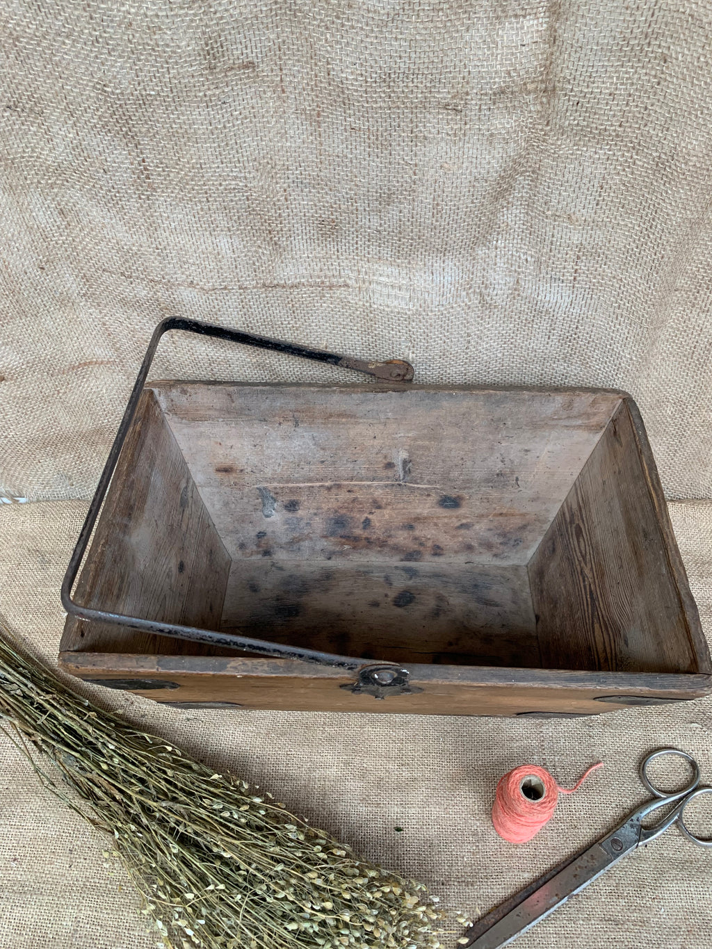 Victorian Pine Housemaid's Box, with a compartmented lift-out tray